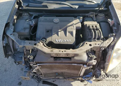 2015 Cadillac Srx Luxury Collection z USA, uszkodzony, nr VIN 3GYFNBE32FS570832